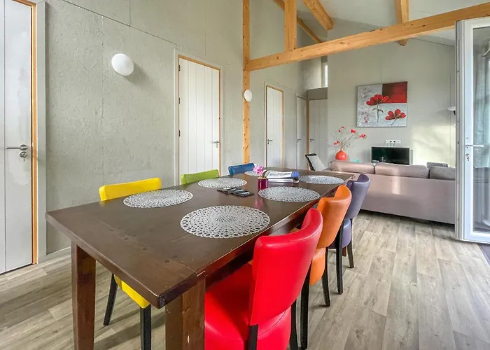 3 Bedroom Stunning In Дом отдыха Meijel