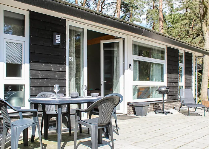 Дом отдыха 3 Bedroom Stunning In *