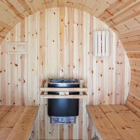 3 Bedroom Stunning In *